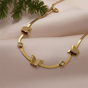 Lustrous Wings Golden Bracelet