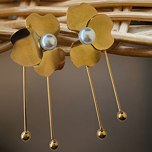 Pearl & Petals Earrings